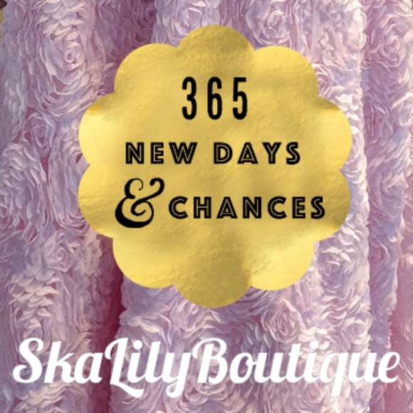 Meet your Posher, Lily - Picture 3 of 4